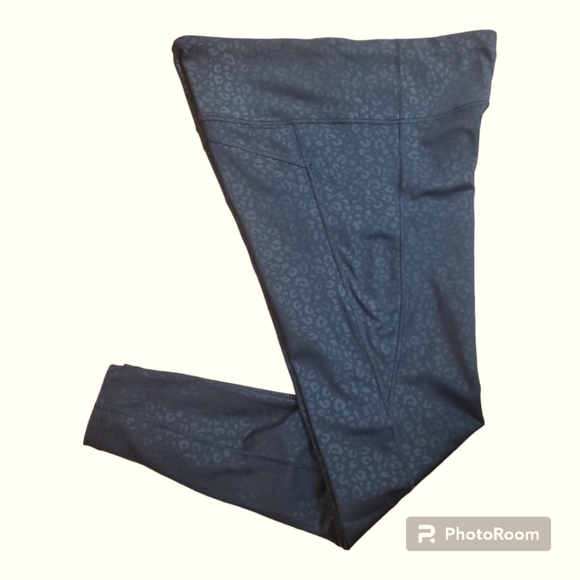 GapFit High Rise Recycled Power Lustre 7/8 Length Legging - Picture 7 of 8